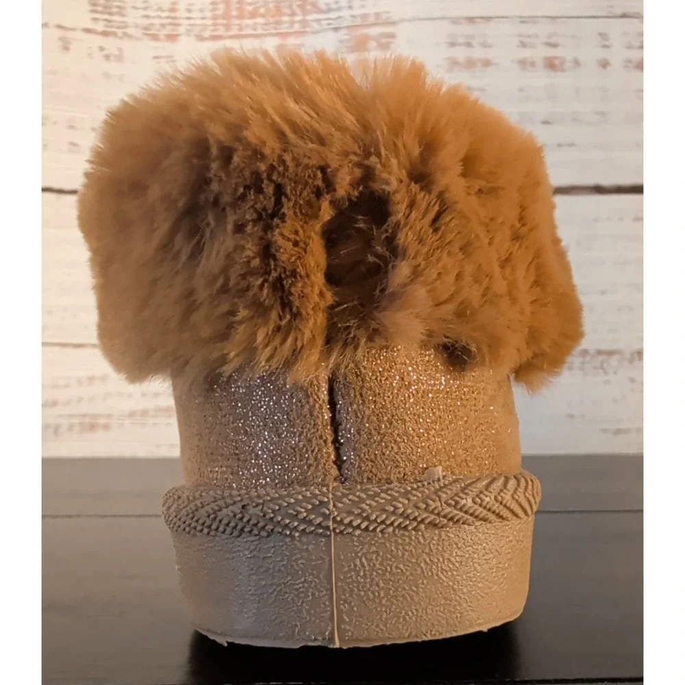 Avalanche Kids Cozy Chestnut Boots NWT Size 10 Faux Fur